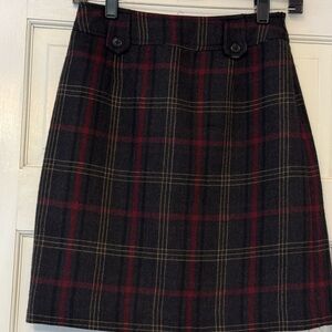 Chic Plaid Mini Skirt - Black and Red